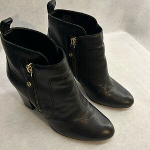 Antonio Melani black boots